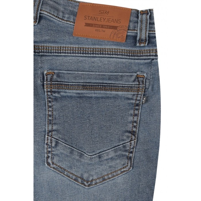 Spodnie jeansowe regular 400/221