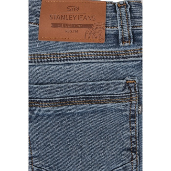 Spodnie jeansowe regular 400/221