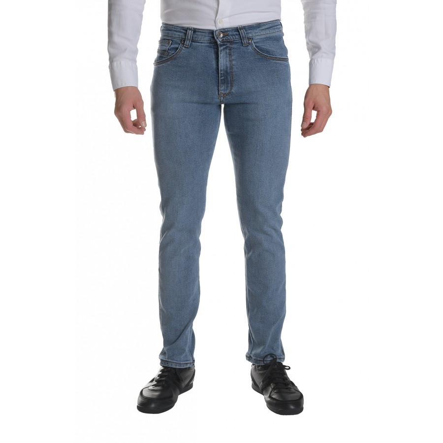 Spodnie jeansowe regular 400/221